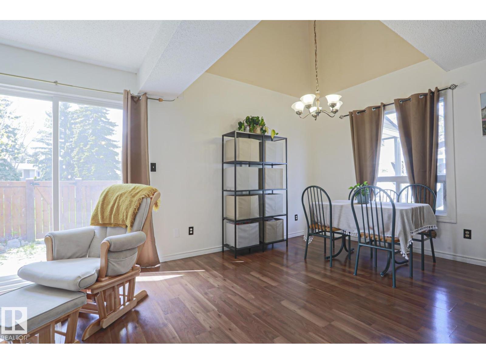 600 Lakewood Rd N Nw, Edmonton, Alberta  T6K 3Y1 - Photo 4 - E4487171