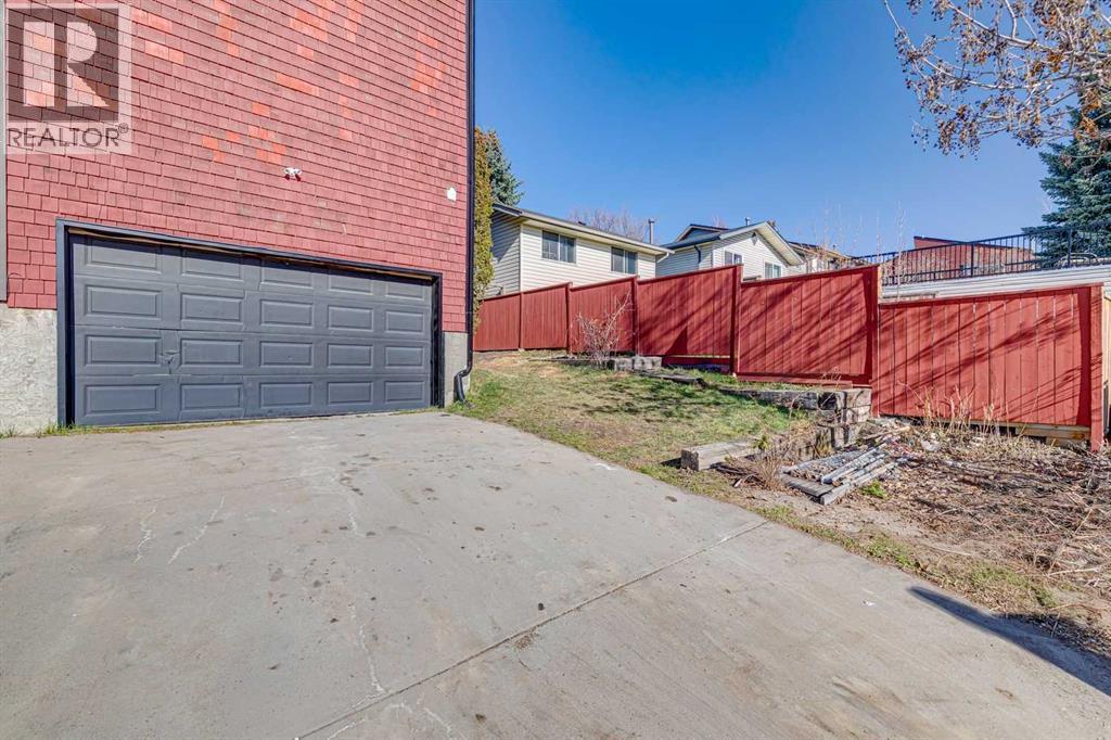 37 Ranch Glen Drive Nw, Calgary, Alberta  T3G 1T2 - Photo 31 - A2299994