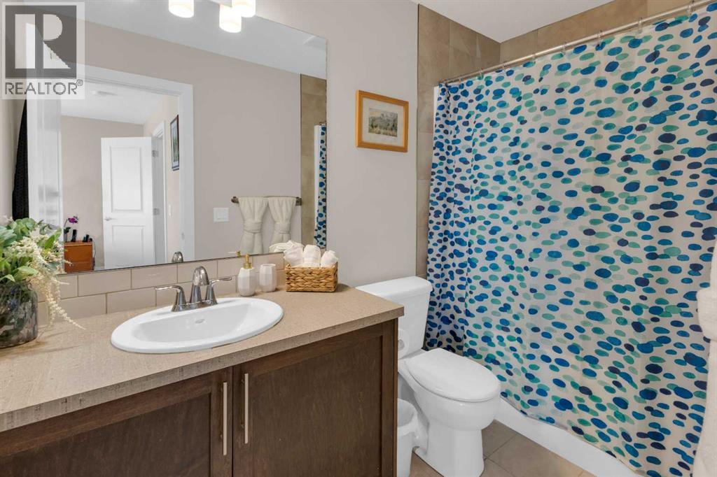 70 Sage Bluff Gate Nw, Calgary, Alberta  T3R 0Y9 - Photo 18 - A2306902