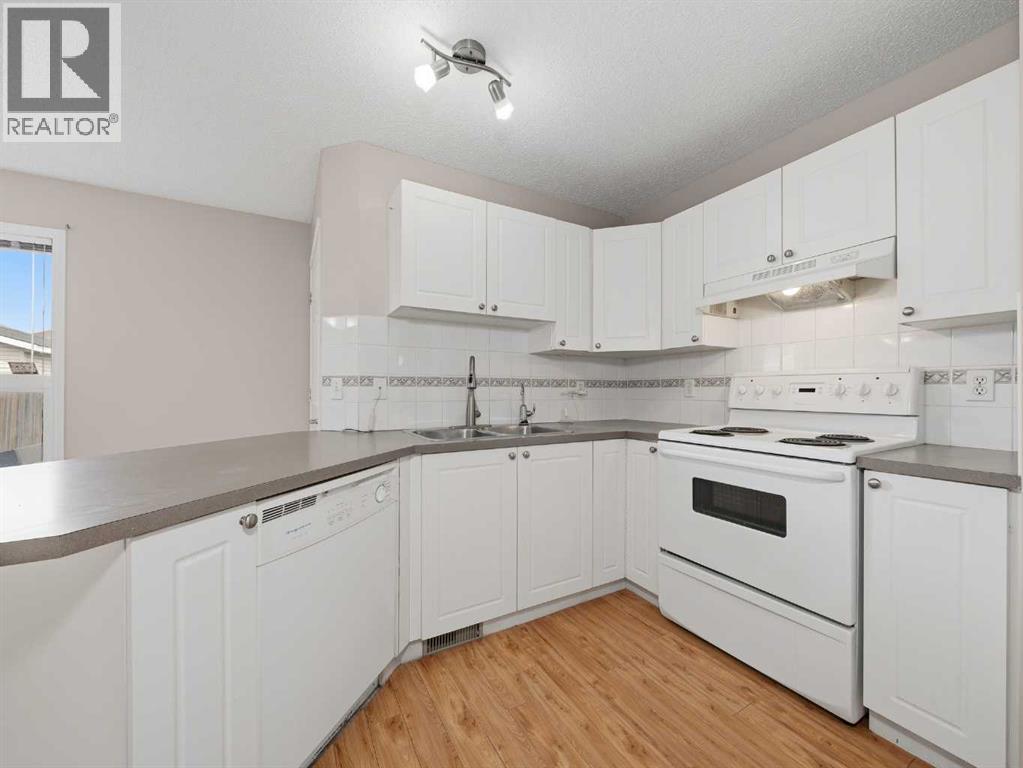 128 Taradale Drive Ne, Calgary, Alberta  T3J 5A9 - Photo 7 - A2308461