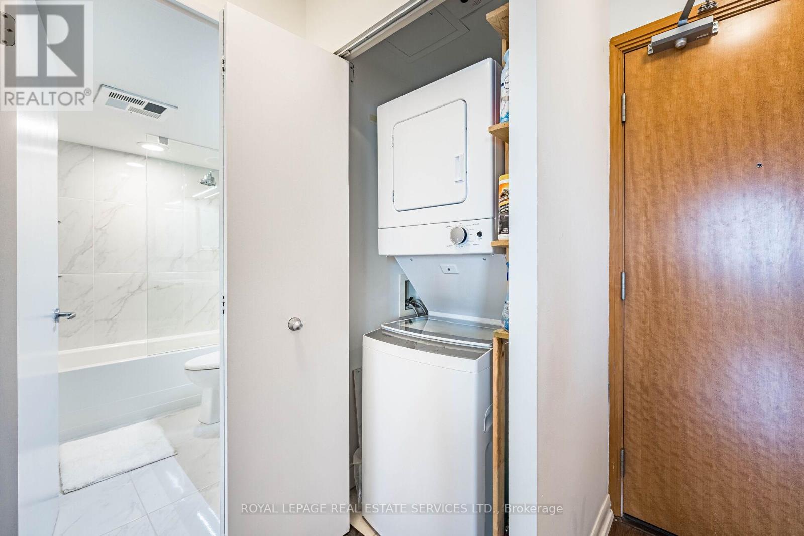 2505 - 33 Sheppard Avenue W, Toronto, Ontario  M2N 7K1 - Photo 15 - C13117666