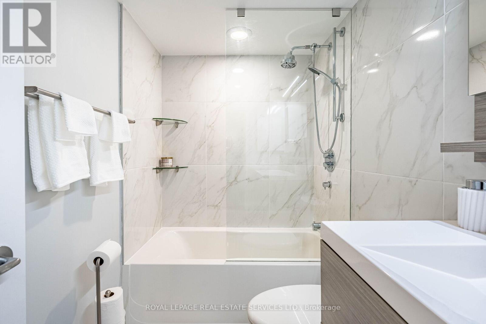 2505 - 33 Sheppard Avenue W, Toronto, Ontario  M2N 7K1 - Photo 16 - C13117666