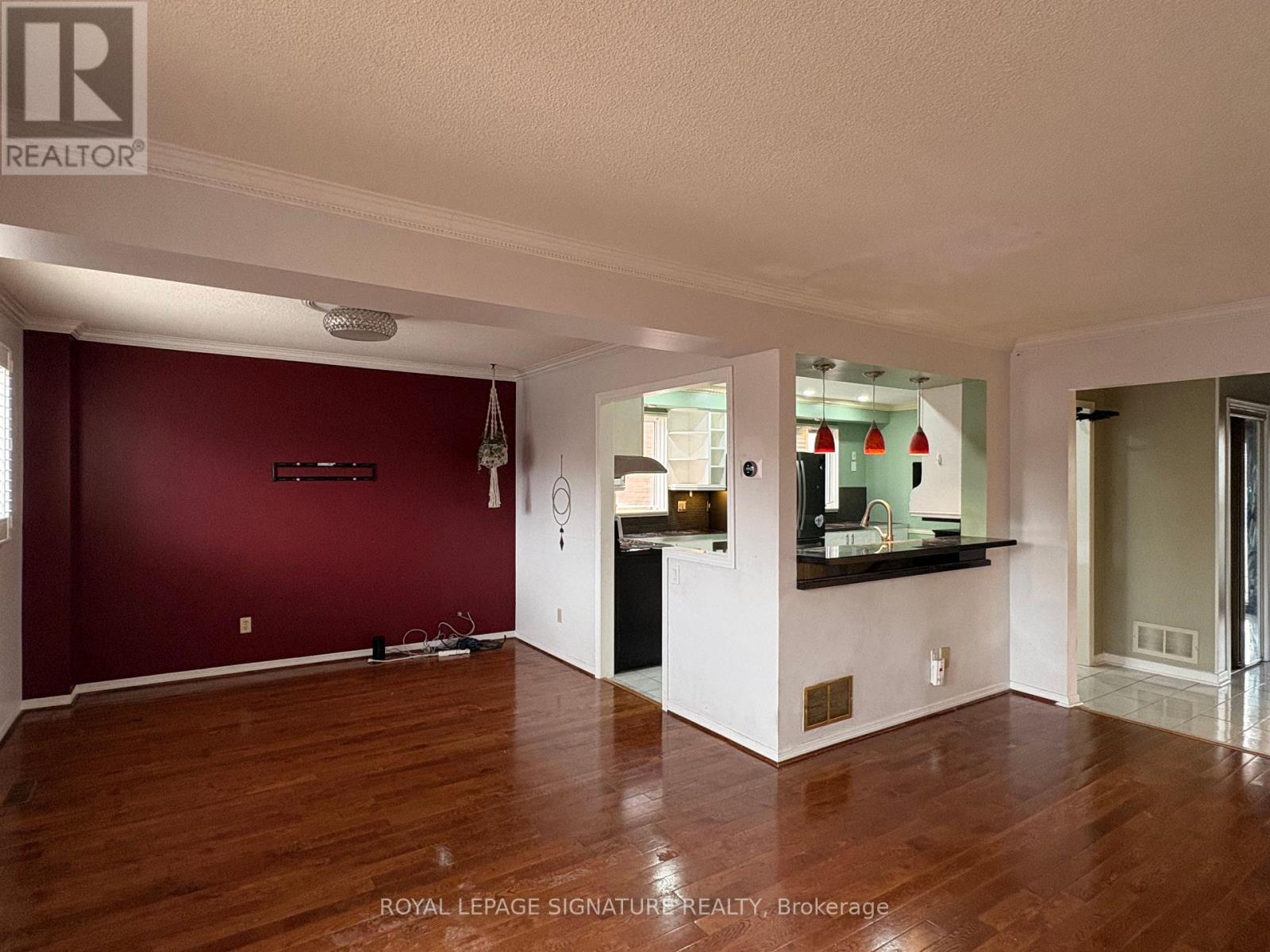 Main - 6037 Duford Drive, Mississauga, Ontario  L5V 1A8 - Photo 13 - W13113058