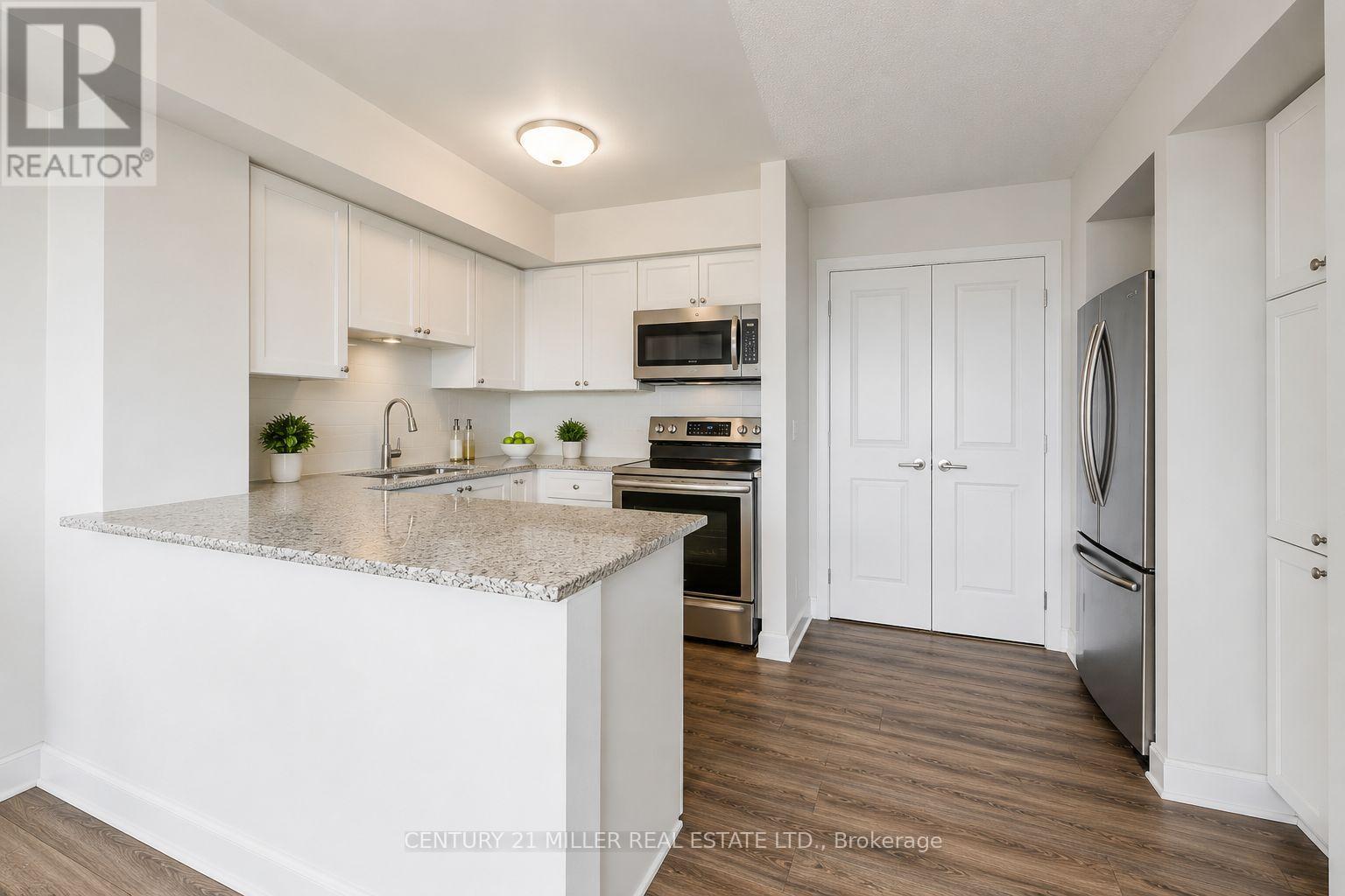 3803 - 125 Village Green Square, Toronto, Ontario  M1S 0G3 - Photo 15 - E13117612