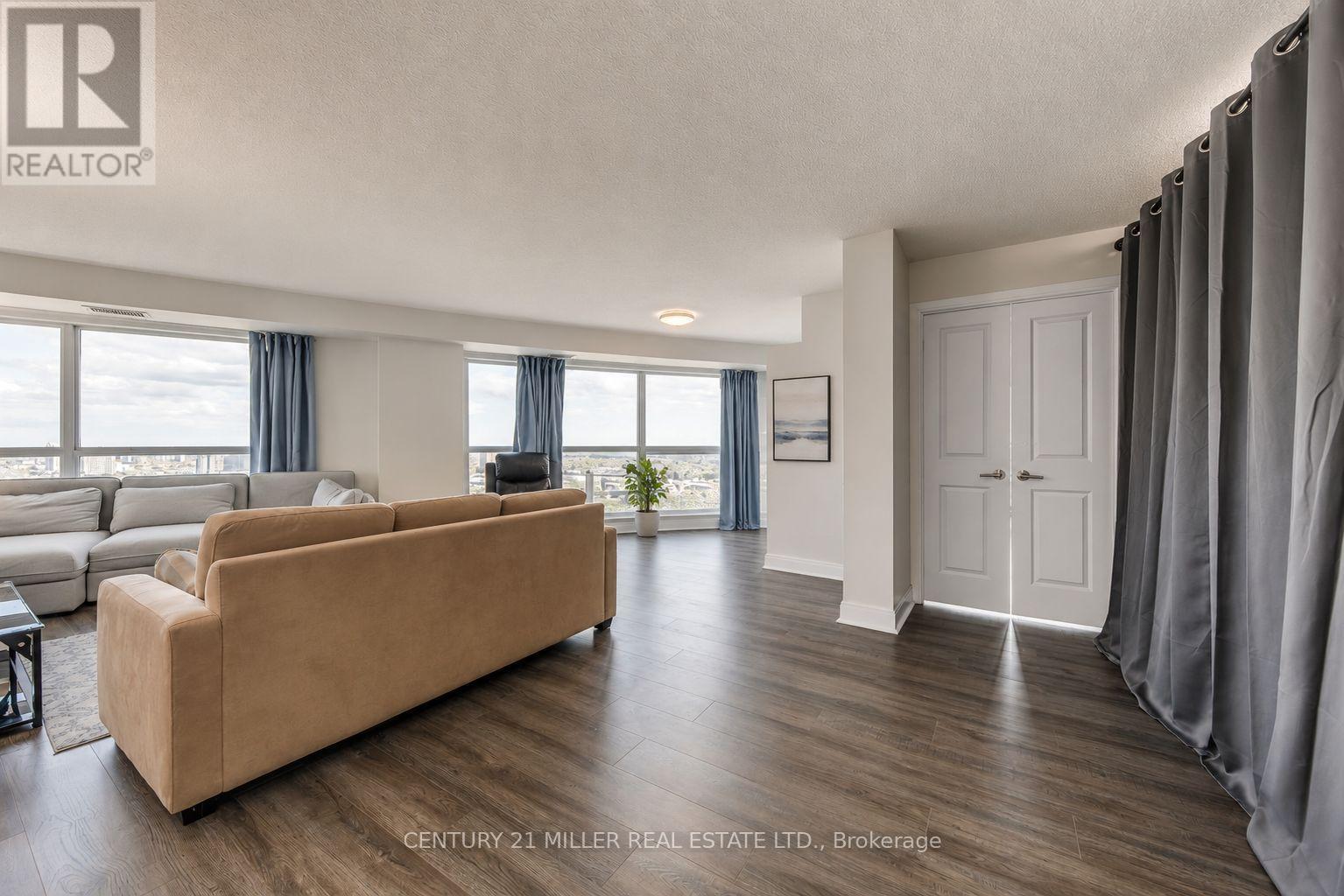 3803 - 125 Village Green Square, Toronto, Ontario  M1S 0G3 - Photo 5 - E13117612