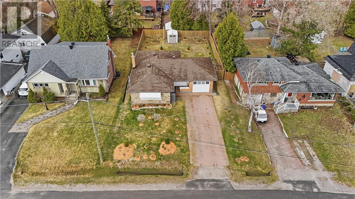 1172 Maureen, Sudbury, Ontario  P3A 3K5 - Photo 2 - 2127685