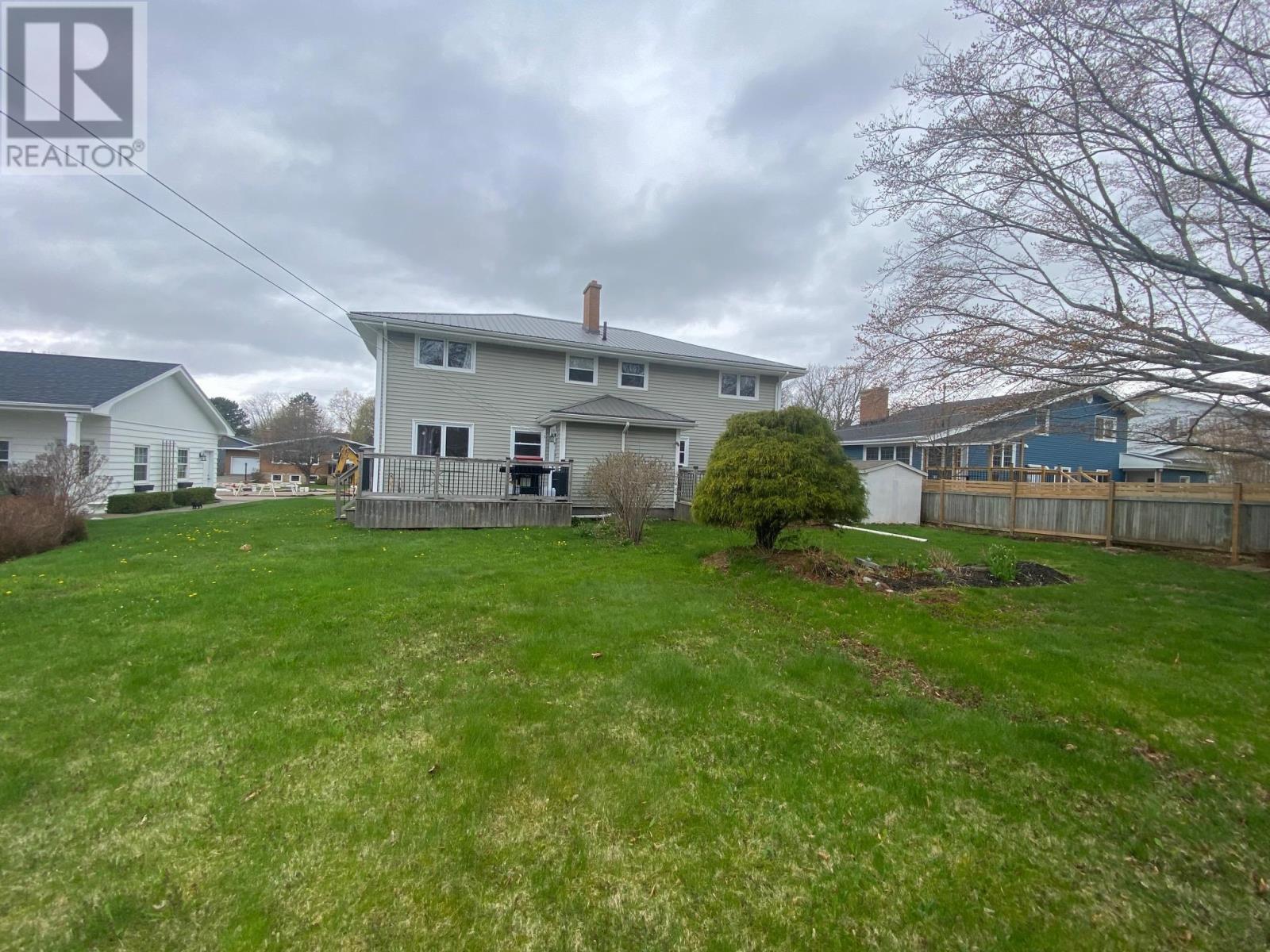 30-32 Colonel Gray Drive, Charlottetown, Prince Edward Island  C1A 2S7 - Photo 7 - 202610598