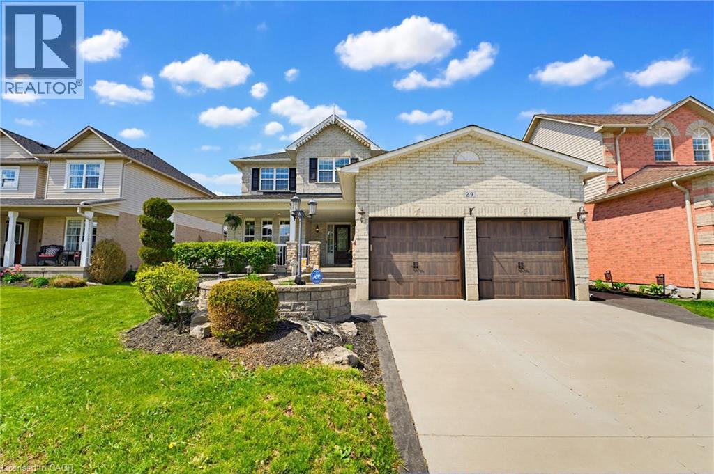 29 WATSON Crescent, Ayr, Ontario