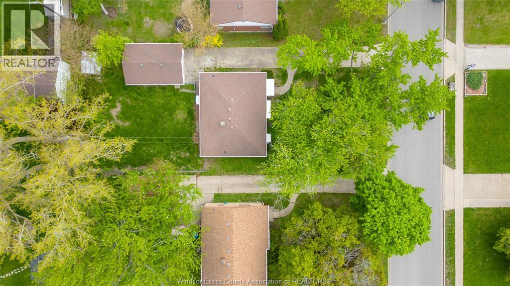 3264 Dominion Boulevard, Windsor, Ontario  N9E 2N5 - Photo 2 - 26010172