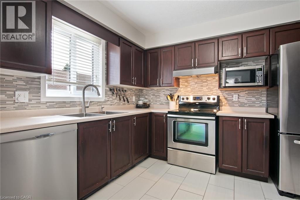 729 Brandenburg Boulevard, Waterloo, Ontario  N2T 2V4 - Photo 10 - 40827303