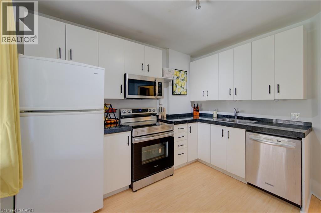 39 Portland Street, Cambridge, Ontario  N1R 4C8 - Photo 13 - 40828608