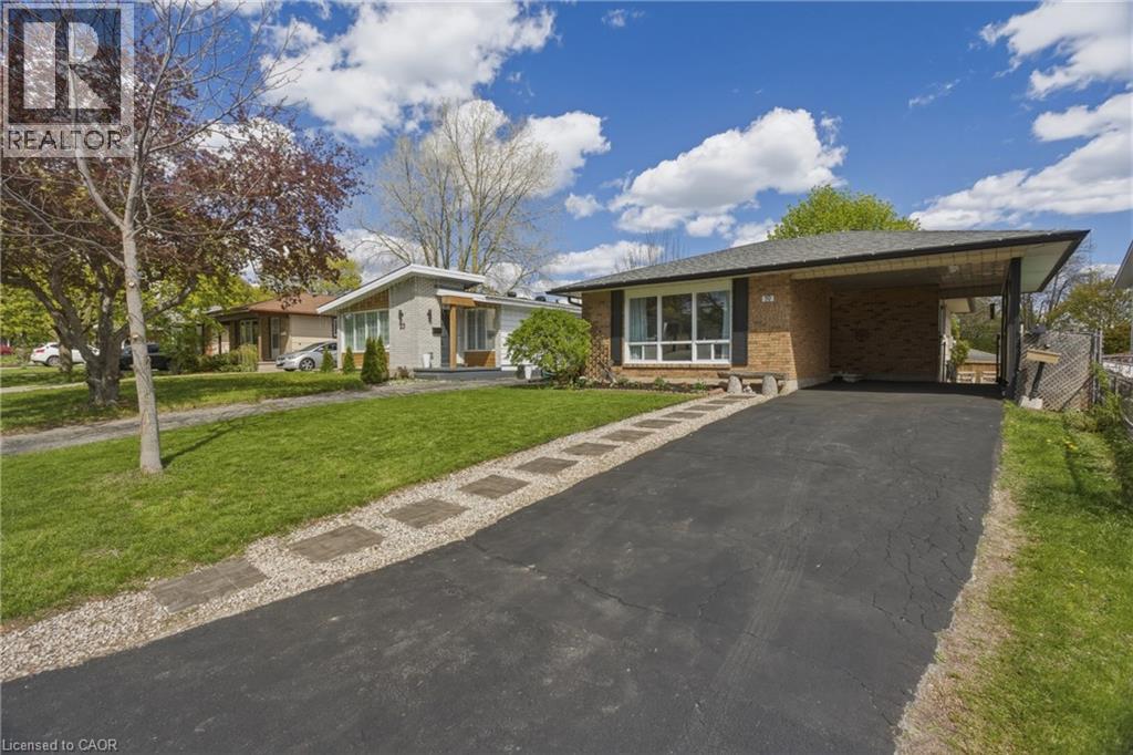 19 Greendale Crescent, Kitchener, Ontario  N2A 2R5 - Photo 2 - 40828884