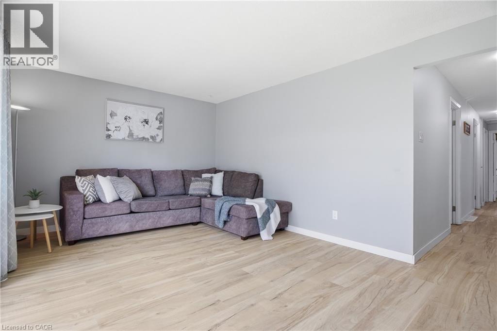 19 Greendale Crescent, Kitchener, Ontario  N2A 2R5 - Photo 8 - 40828884