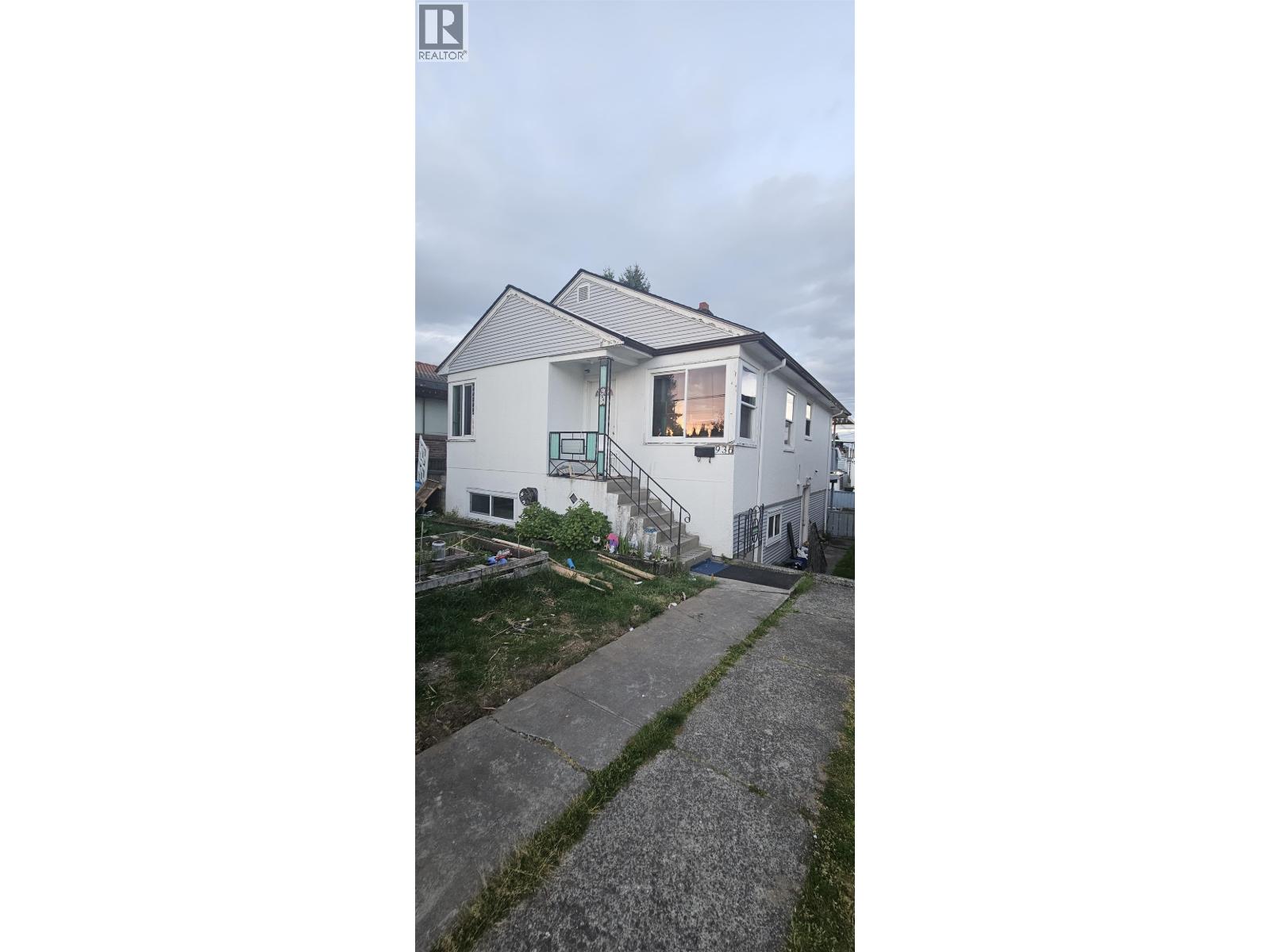 936 Nanaimo Street, Vancouver, British Columbia  V5L 4S9 - Photo 1 - R3122188
