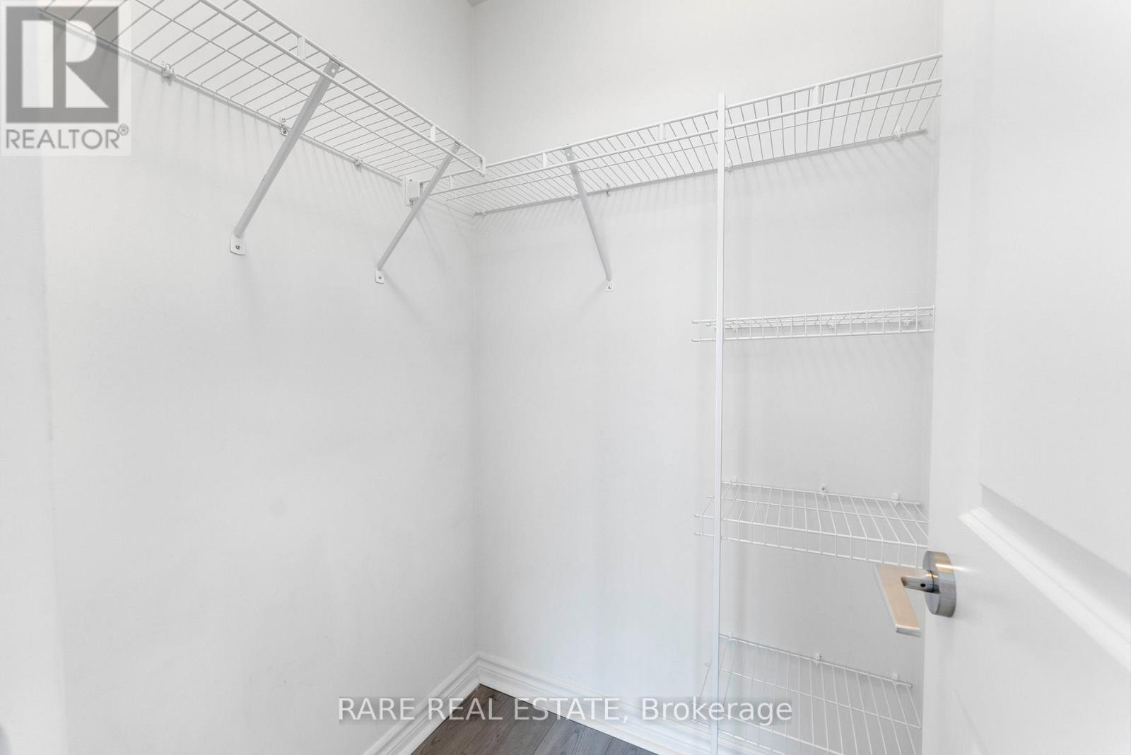 605 - 349 Rathburn Road W, Mississauga, Ontario  L5B 0G9 - Photo 11 - W13117512