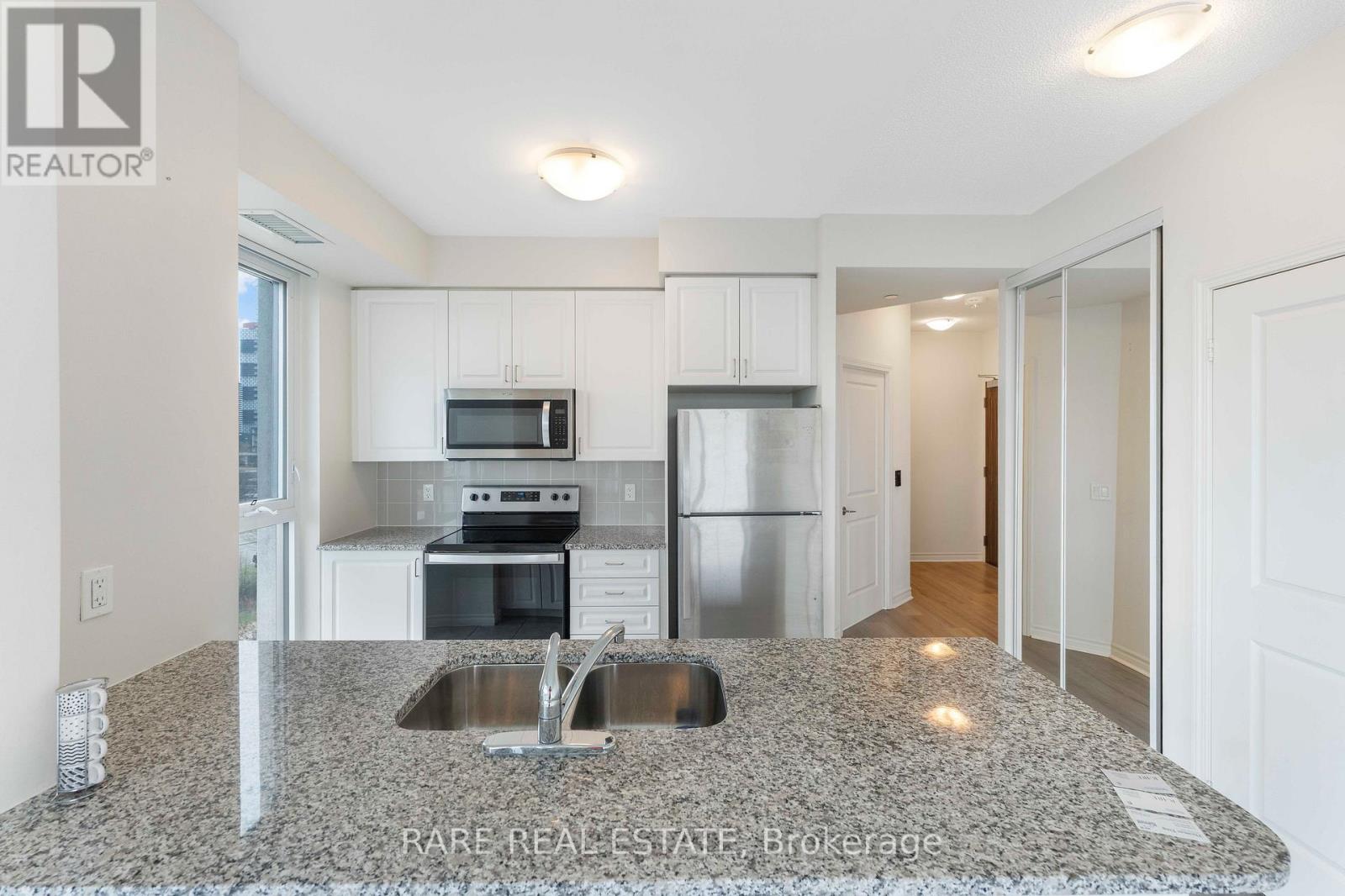 605 - 349 Rathburn Road W, Mississauga, Ontario  L5B 0G9 - Photo 20 - W13117512
