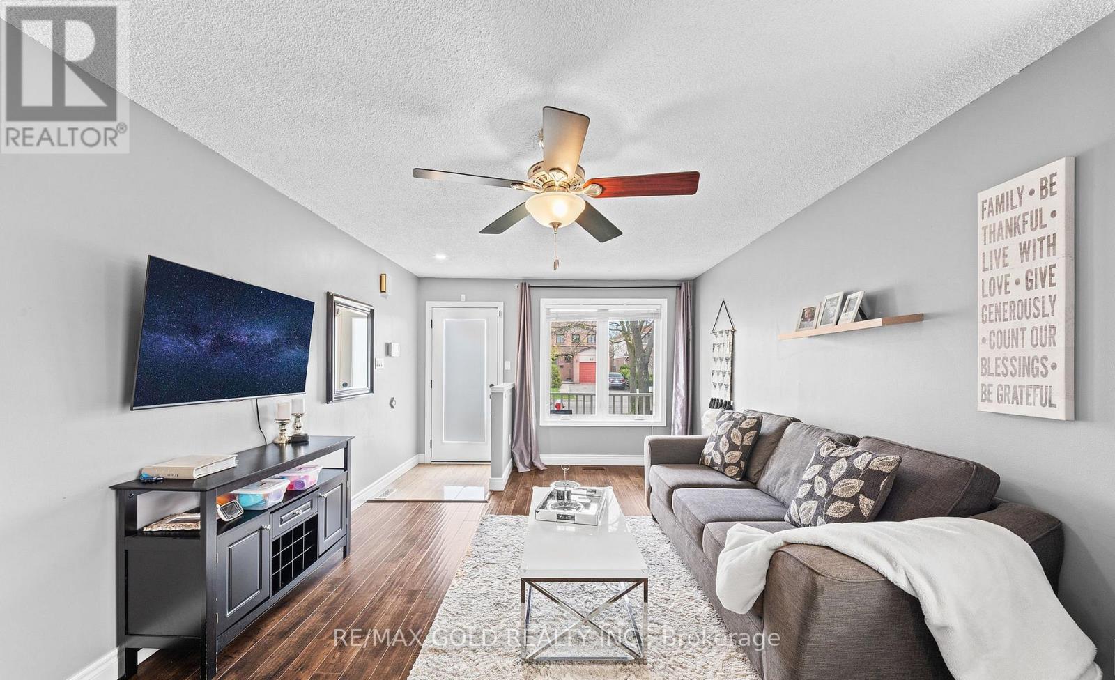 128 Martindale Crescent, Brampton, Ontario  L6X 2V1 - Photo 6 - W13117540