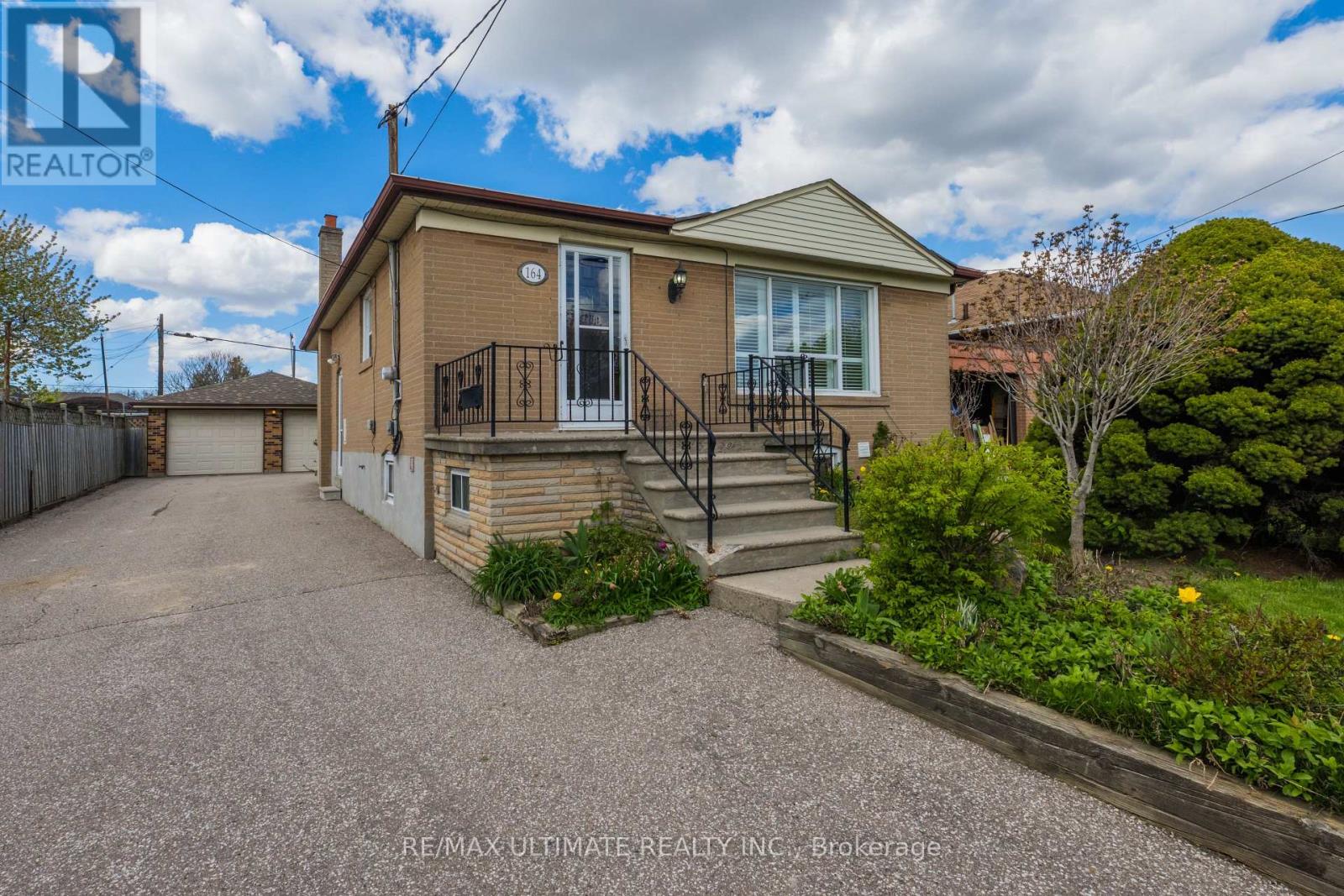 164 Katherine Road, Toronto, Ontario  M3K 1J7 - Photo 1 - W13117542