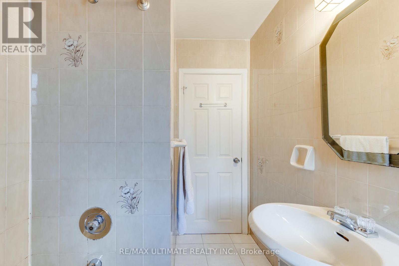 164 Katherine Road, Toronto, Ontario  M3K 1J7 - Photo 25 - W13117542