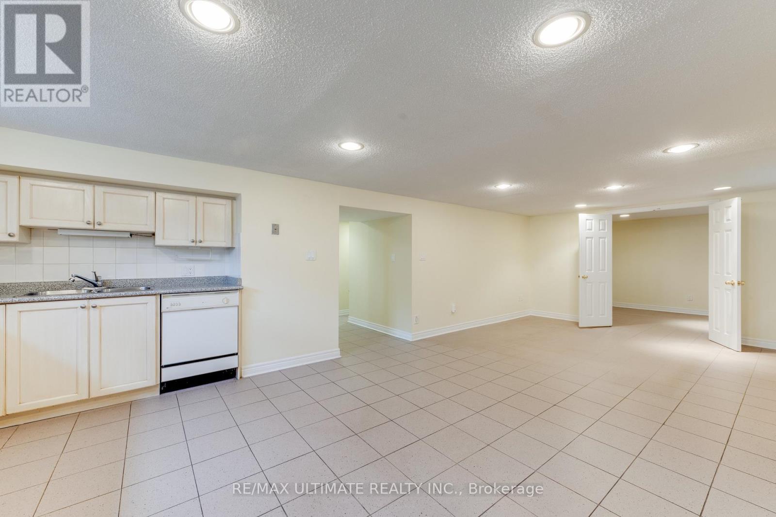 164 Katherine Road, Toronto, Ontario  M3K 1J7 - Photo 36 - W13117542