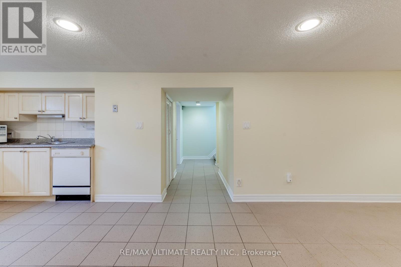 164 Katherine Road, Toronto, Ontario  M3K 1J7 - Photo 39 - W13117542