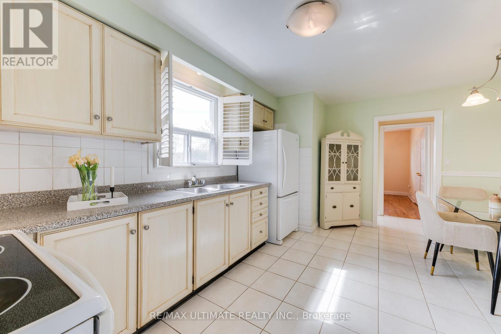 164 Katherine Road, Toronto, Ontario  M3K 1J7 - Photo 9 - W13117542