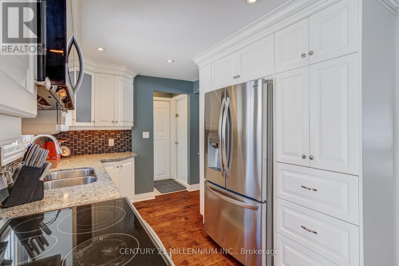58 Ridgehill Drive, Brampton, Ontario  L6Y 2C6 - Photo 10 - W13117566