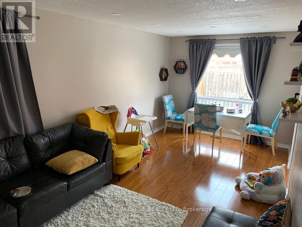 108 Michigan Avenue, Brampton, Ontario  L6Y 4N6 - Photo 4 - W13117584