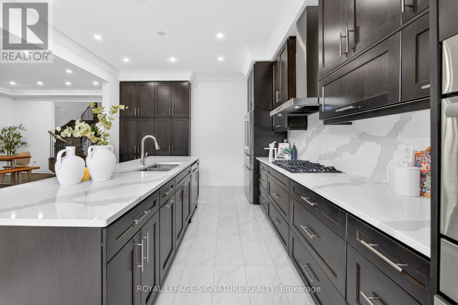1493 Ford Strathy Crescent, Oakville, Ontario  L6H 3W9 - Photo 10 - W13117586