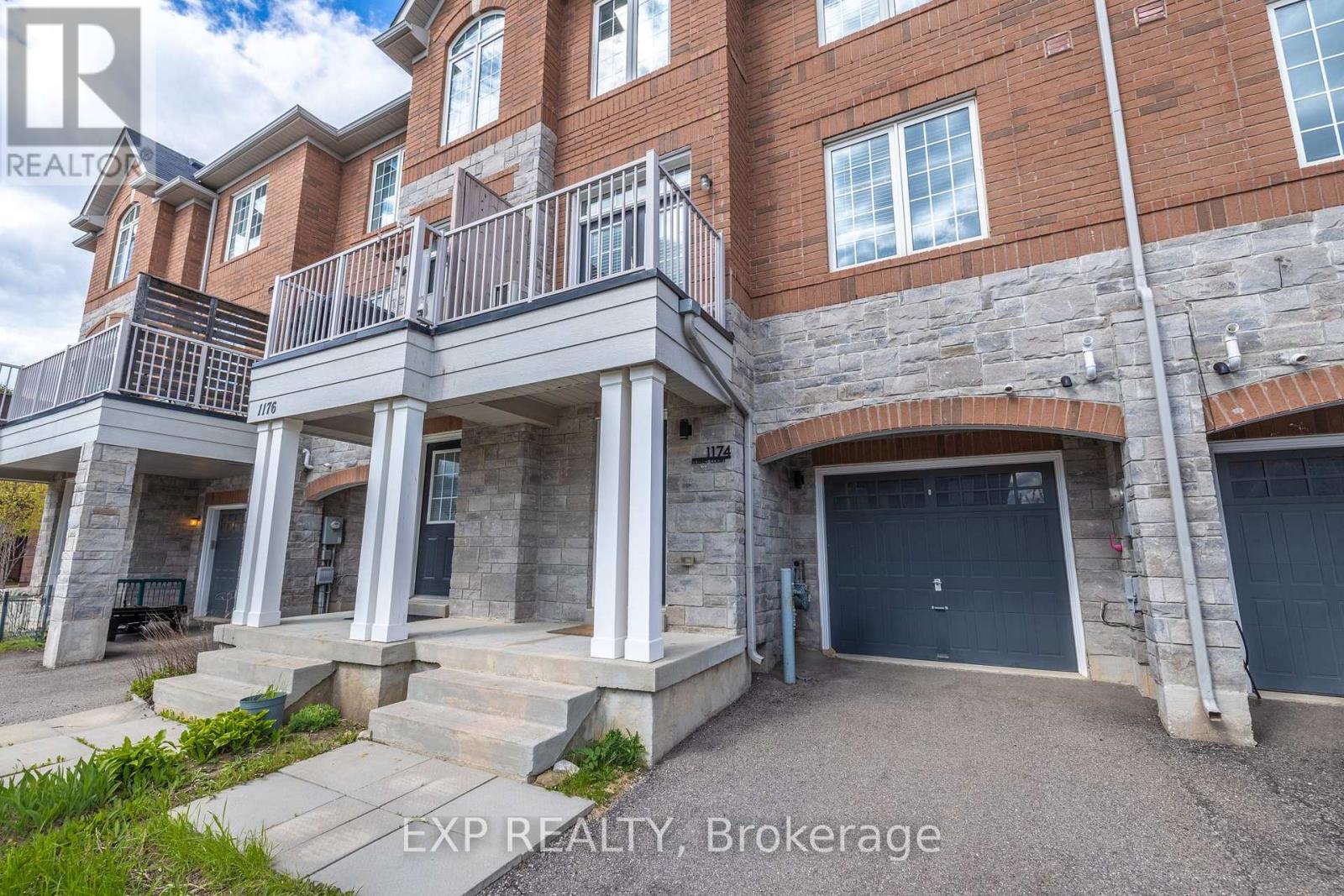 1174 Durno Court, Milton, Ontario  L9T 9P6 - Photo 3 - W13117634