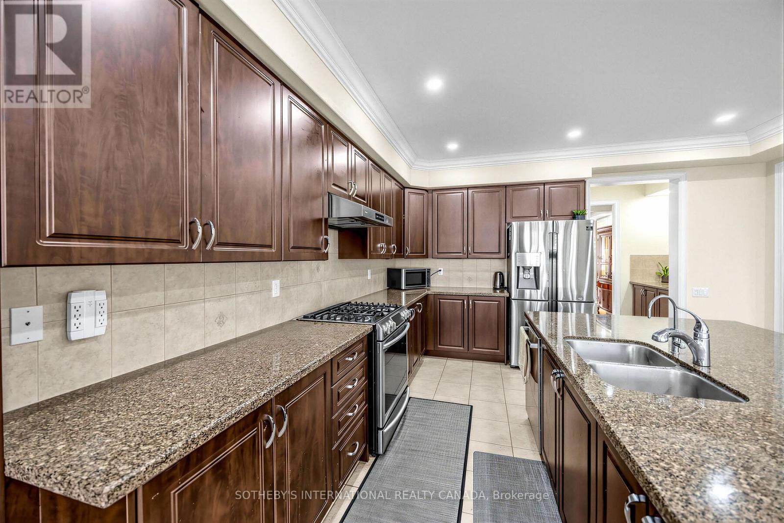 Upper - 54 Kelways Circle, Brampton, Ontario  L6T 0G5 - Photo 11 - W13117648