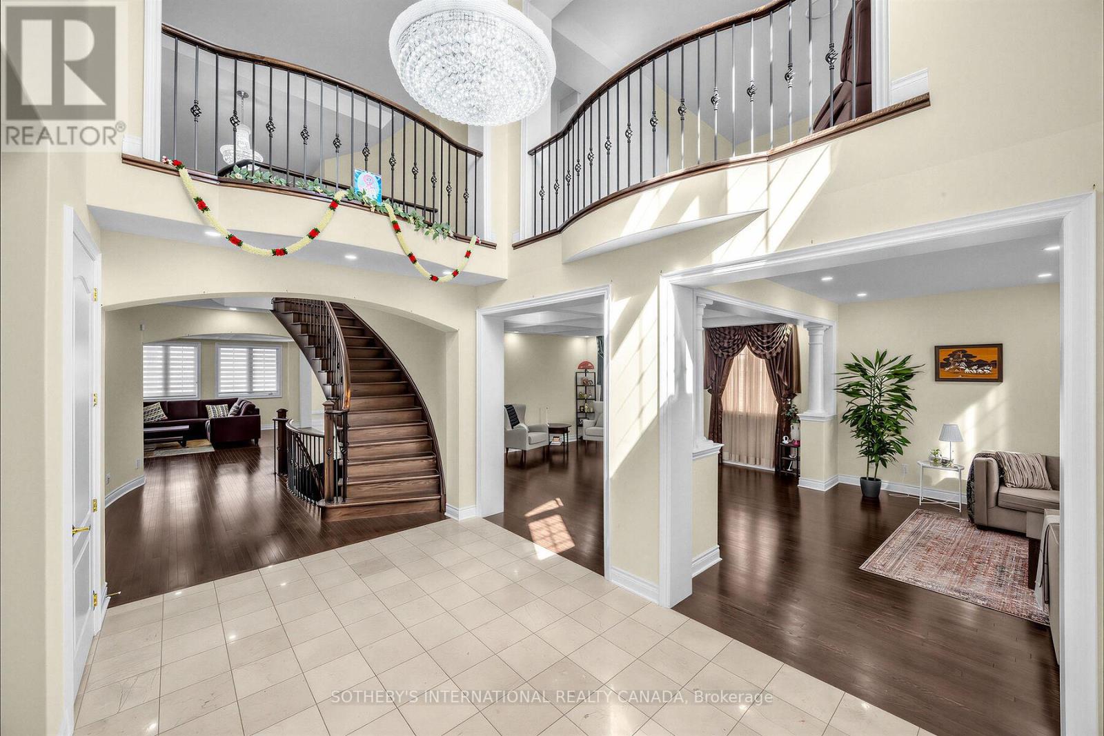 Upper - 54 Kelways Circle, Brampton, Ontario  L6T 0G5 - Photo 4 - W13117648