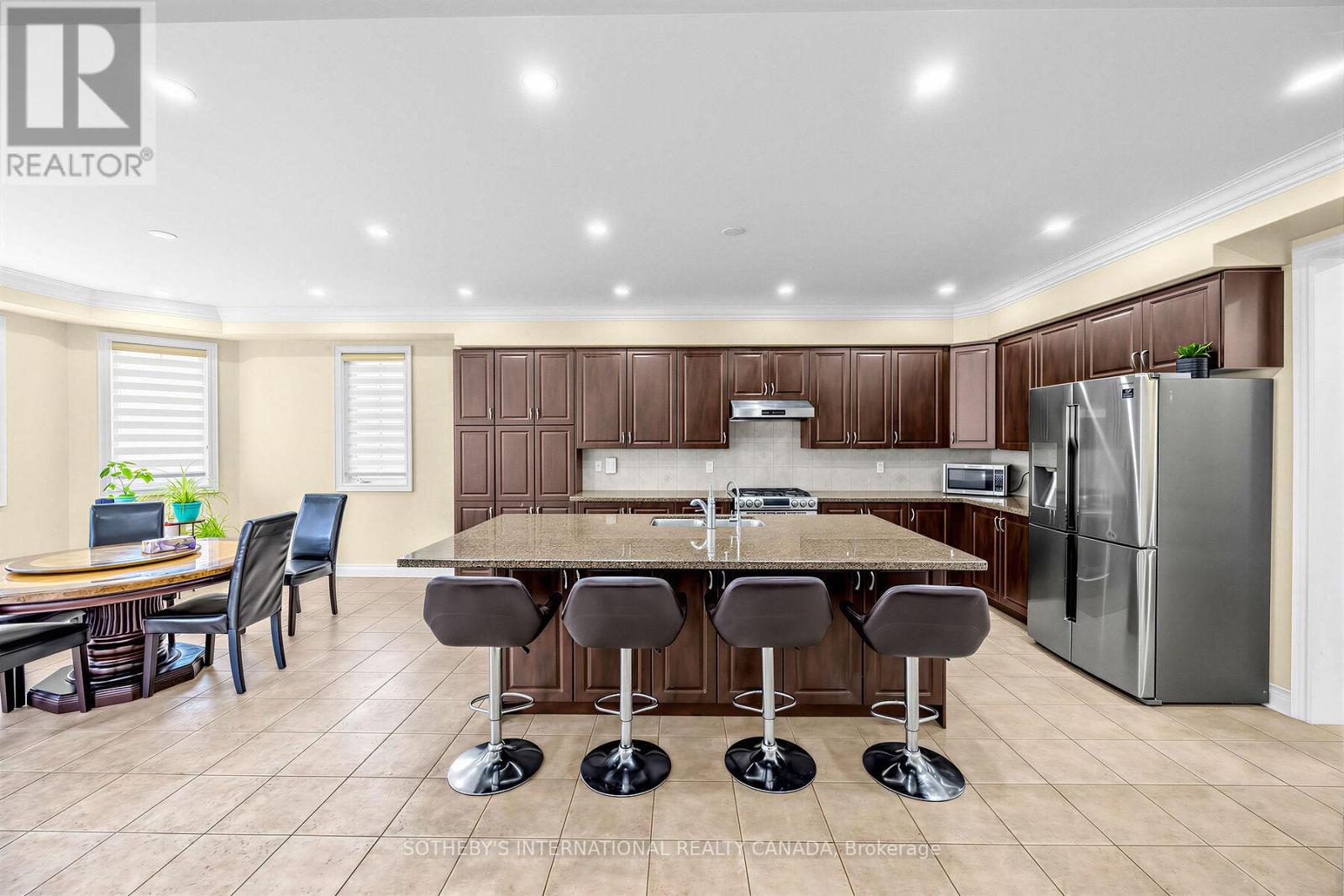 Upper - 54 Kelways Circle, Brampton, Ontario  L6T 0G5 - Photo 9 - W13117648