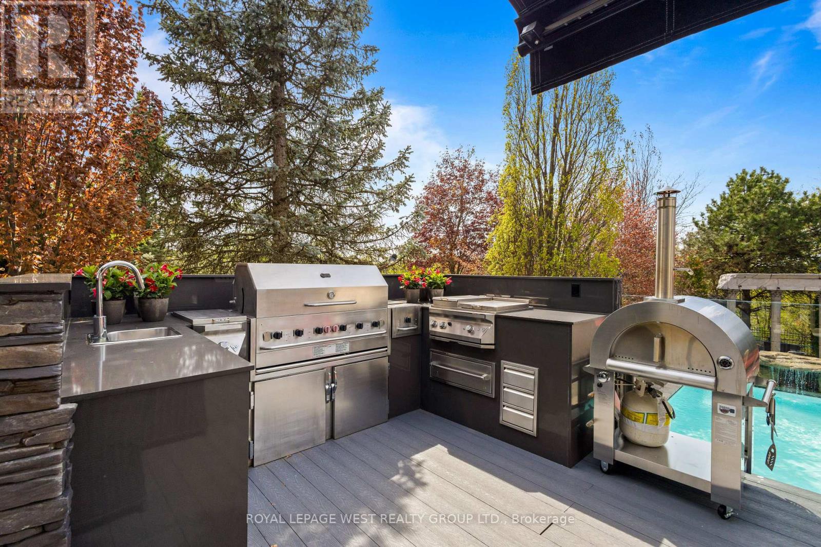 24 Mcarthur Heights, Brampton, Ontario  L6Z 3N2 - Photo 6 - W13117660