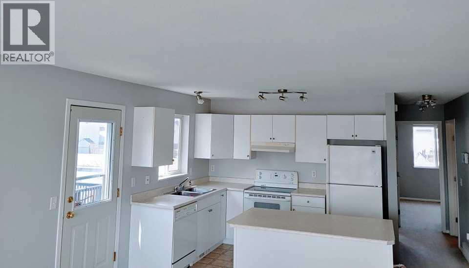 9350 Lakeland Drive, Grande Prairie, Alberta  T8X 1R8 - Photo 5 - A2309734