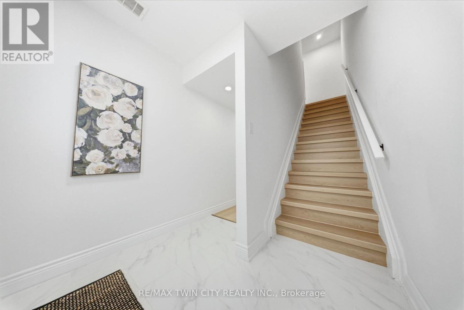 47 Walnut Street, Brantford, Ontario  N3T 1H1 - Photo 2 - X13117552