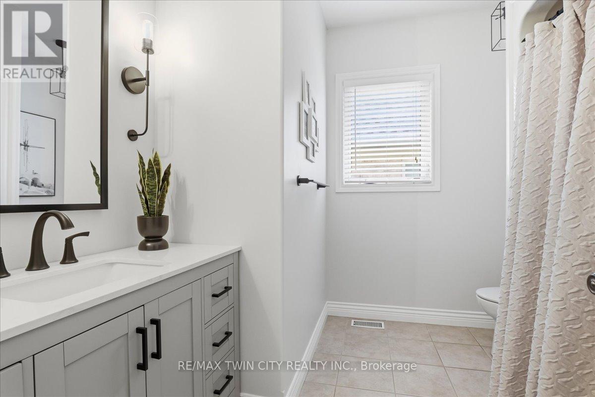 27 Fall Harvest Drive, Kitchener, Ontario  N2P 2M2 - Photo 21 - X13117600