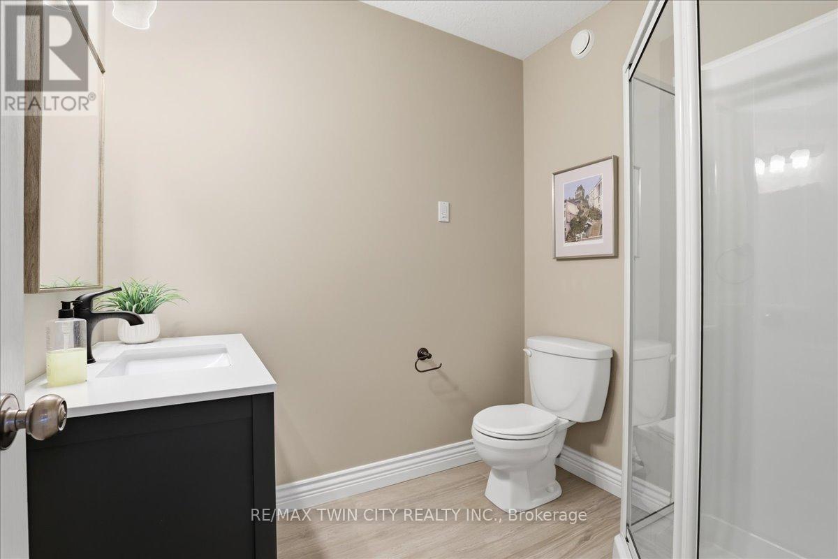 27 Fall Harvest Drive, Kitchener, Ontario  N2P 2M2 - Photo 30 - X13117600