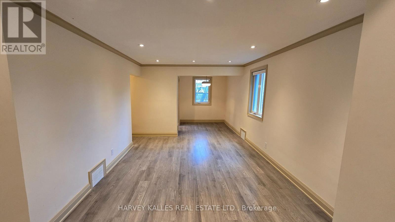 Main - 279 Cornelius Parkway, Toronto, Ontario  M3K 1T6 - Photo 22 - W13113698