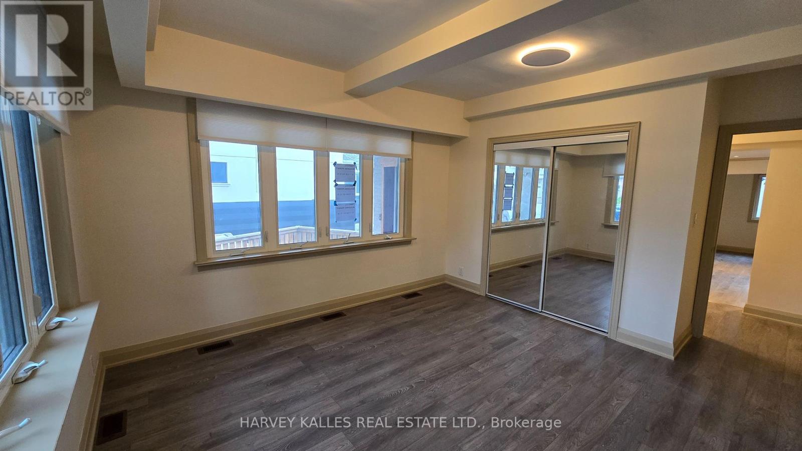 Main - 279 Cornelius Parkway, Toronto, Ontario  M3K 1T6 - Photo 6 - W13113698