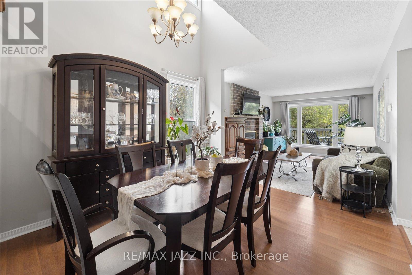 1360 Sunnybrae Crescent, Oshawa, Ontario  L1H 8E5 - Photo 4 - E13117880