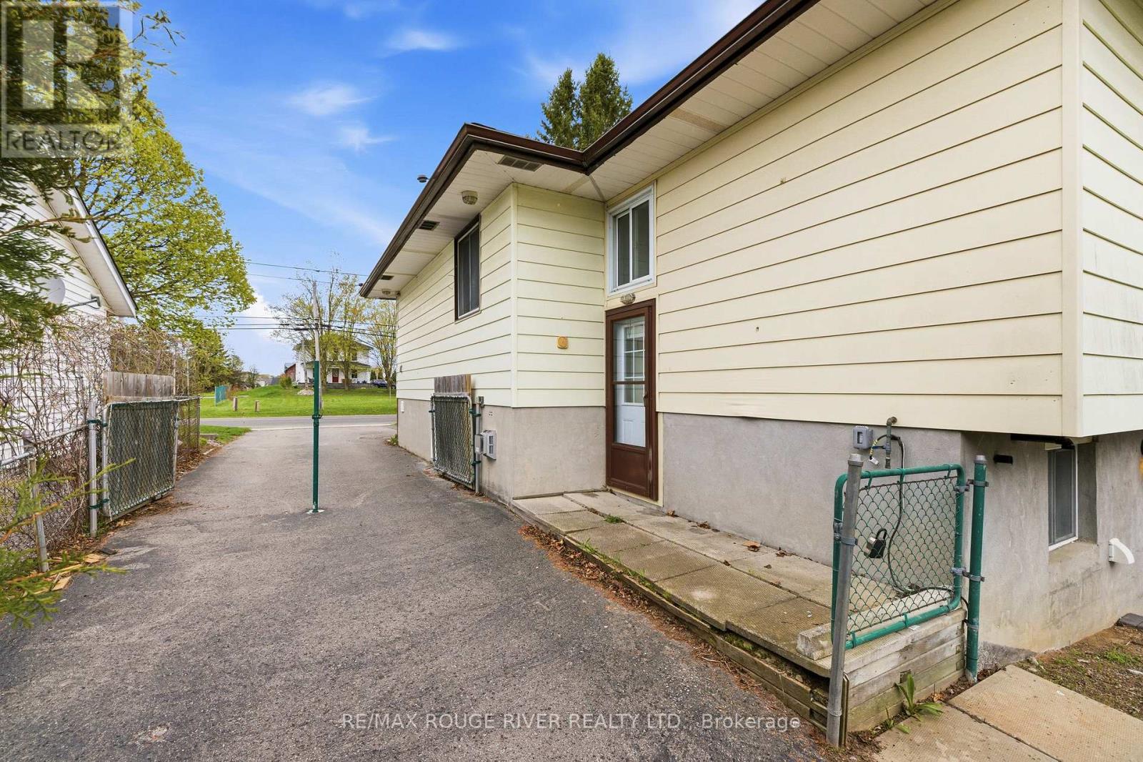 599 Otonabee Drive, Peterborough, Ontario  K9J 7X8 - Photo 4 - X13117730