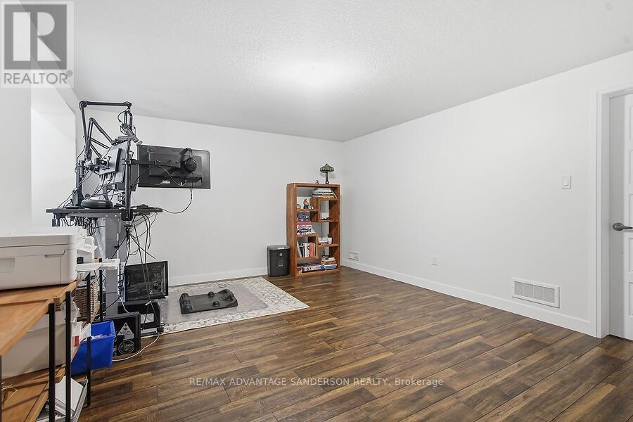 48 - 1110 Meadowlark Ridge, London South, Ontario  N6M 0H4 - Photo 30 - X13117734