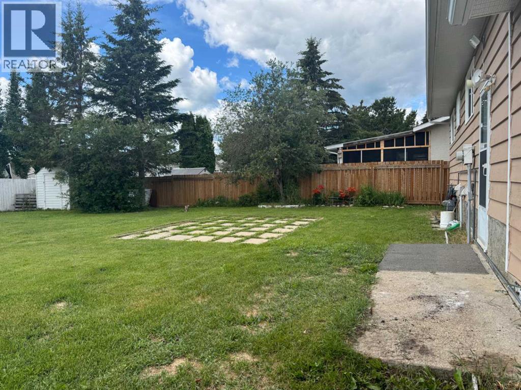 909 5 Avenue SE, Slave Lake, Alberta  T0G 2A3 - Photo 18 - A2284860