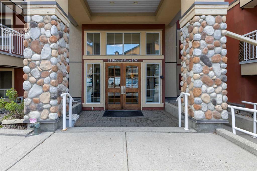 129, 22 Richard Place SW, Calgary, Alberta  T3E 7N6 - Photo 4 - A2301958