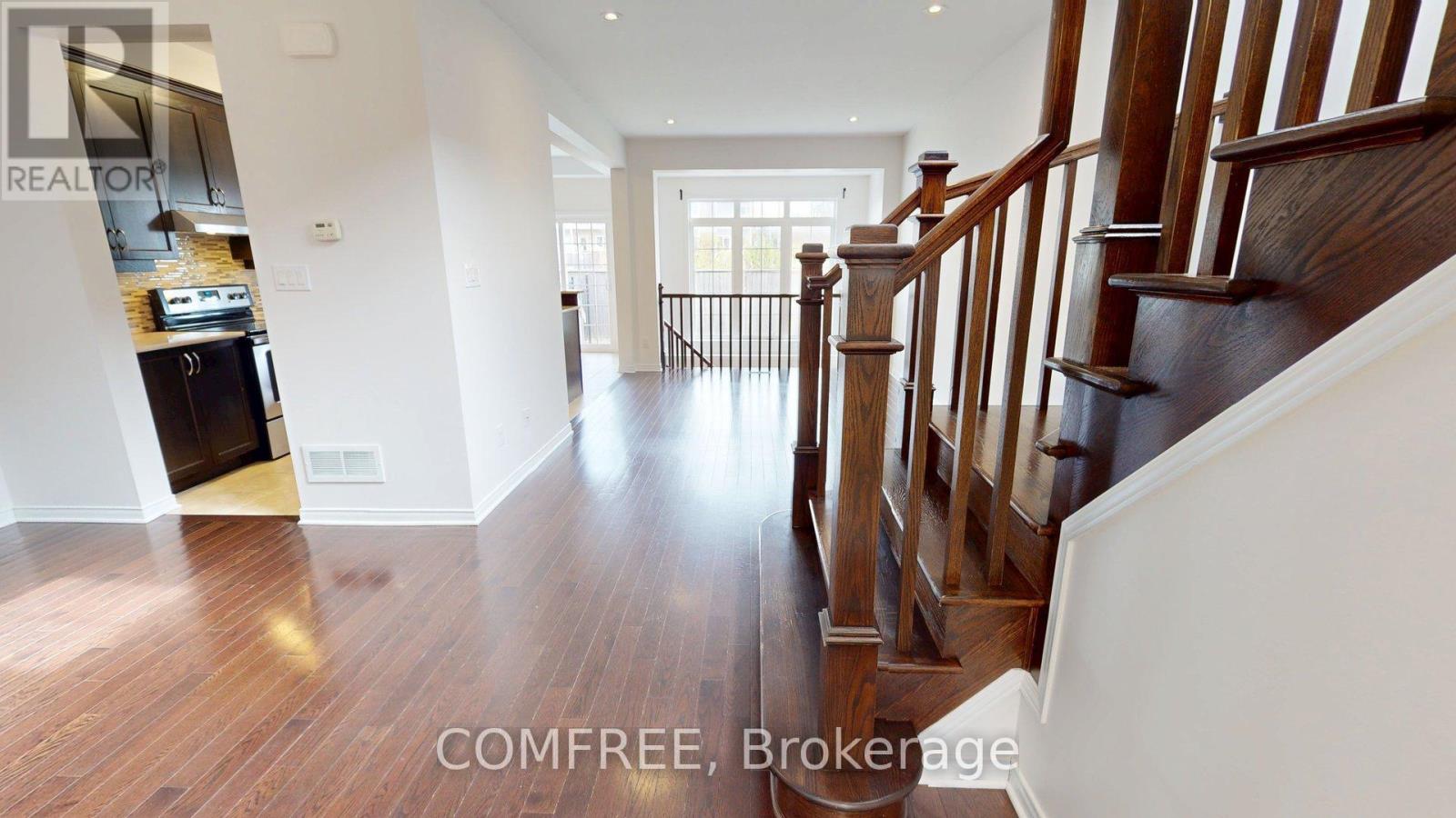 149 Lochnaw Private, Ottawa, Ontario  K2J 5X6 - Photo 3 - X13117688