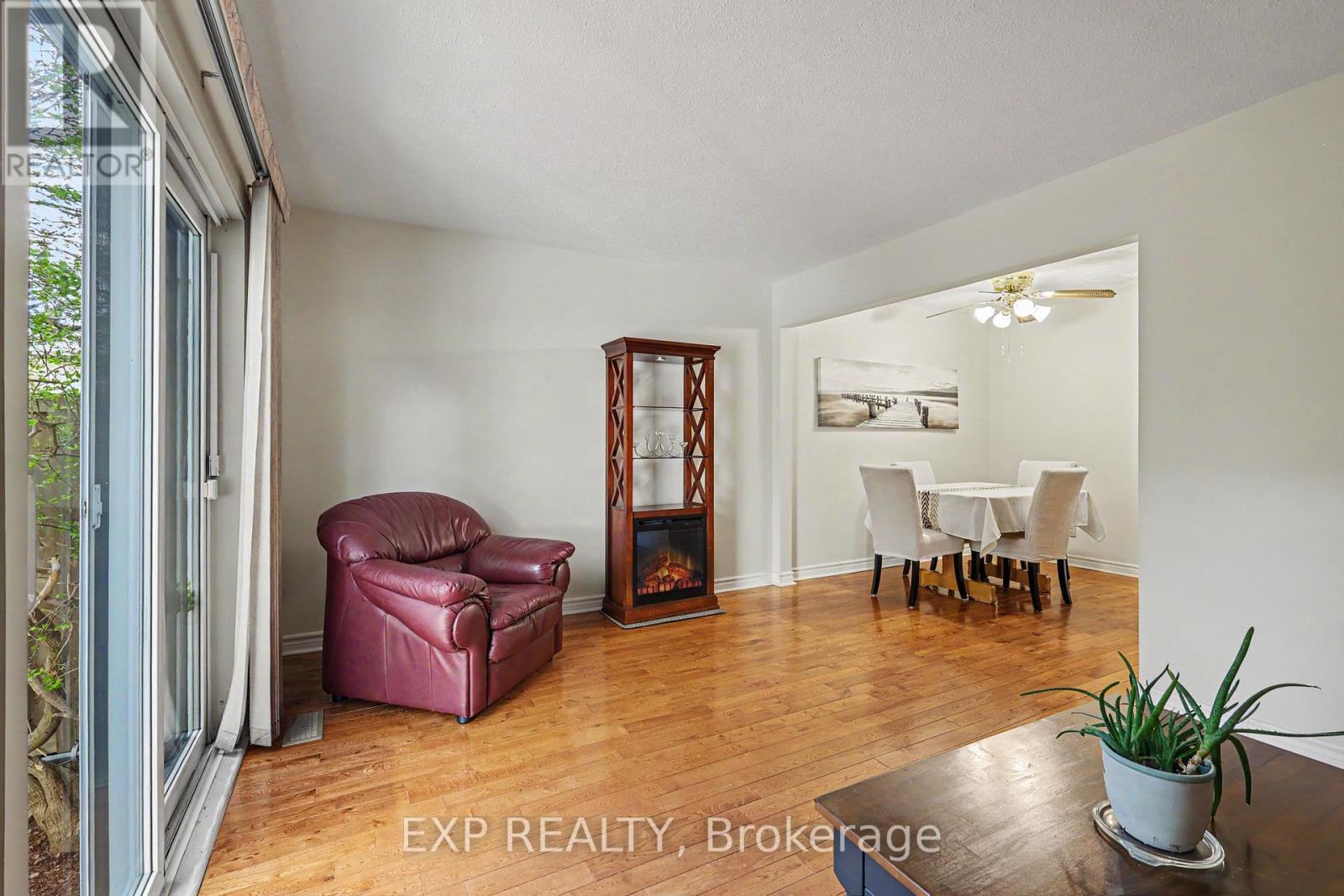 1410 Ballard Court, Ottawa, Ontario  K1B 4Z2 - Photo 7 - X13117706