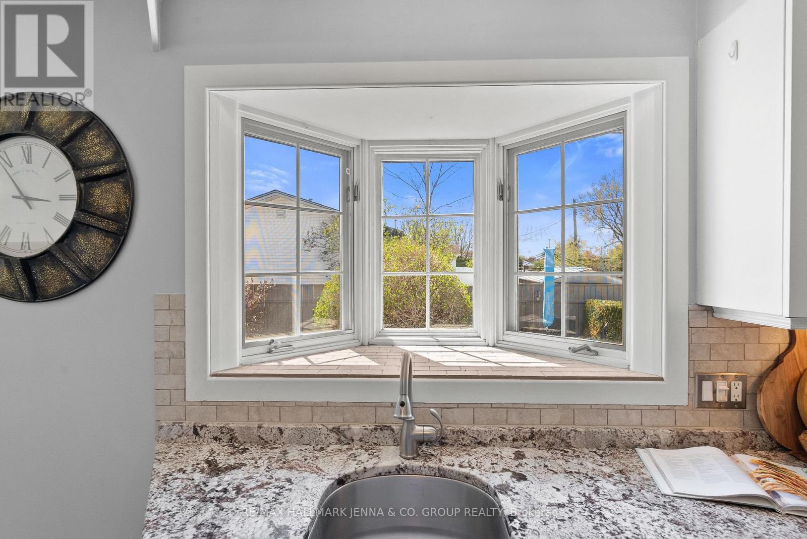 29 Kingsbury Avenue, Ottawa, Ontario  K2G 3E5 - Photo 12 - X13117852