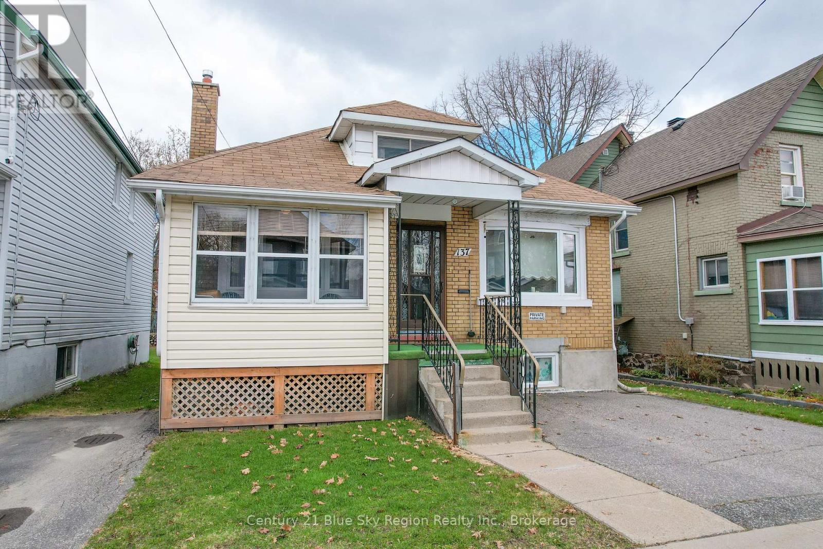 137 Second Avenue E, North Bay, Ontario  P1B 1L3 - Photo 5 - X13117704