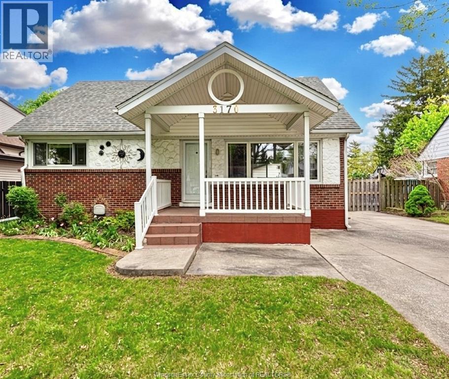 3170 Academy Drive, Windsor, Ontario  N9E 2H4 - Photo 2 - 26010861
